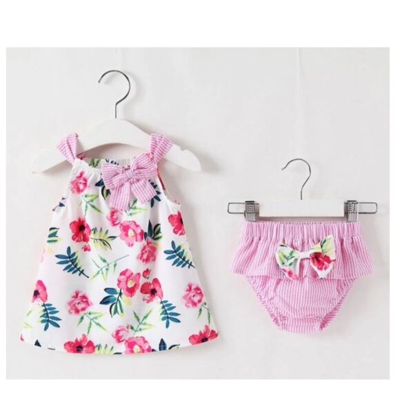 Petit Bebe Girls Pink Floral Bloomers Set with White Smocked Turkeys Top main image 1